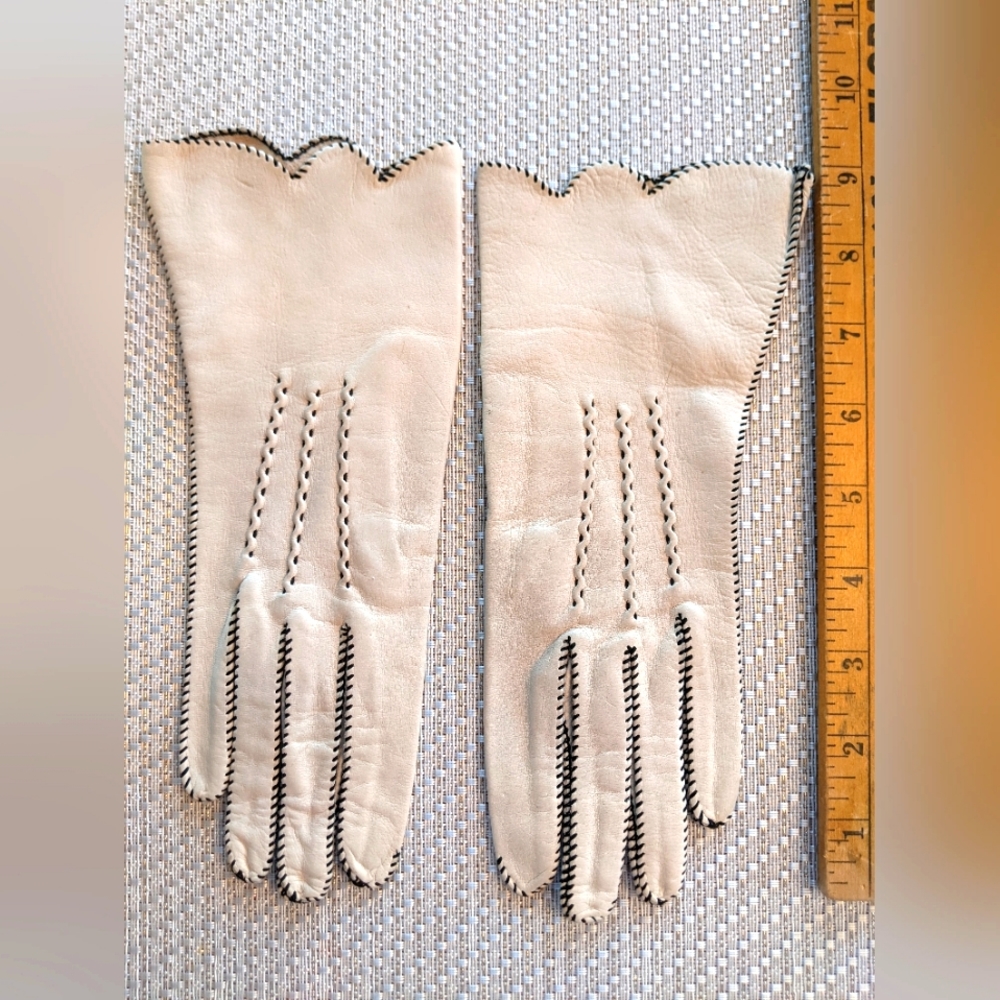 Native Deerskin Vintage Ladies Gloves size 6.5 small - Picture 4 of 11